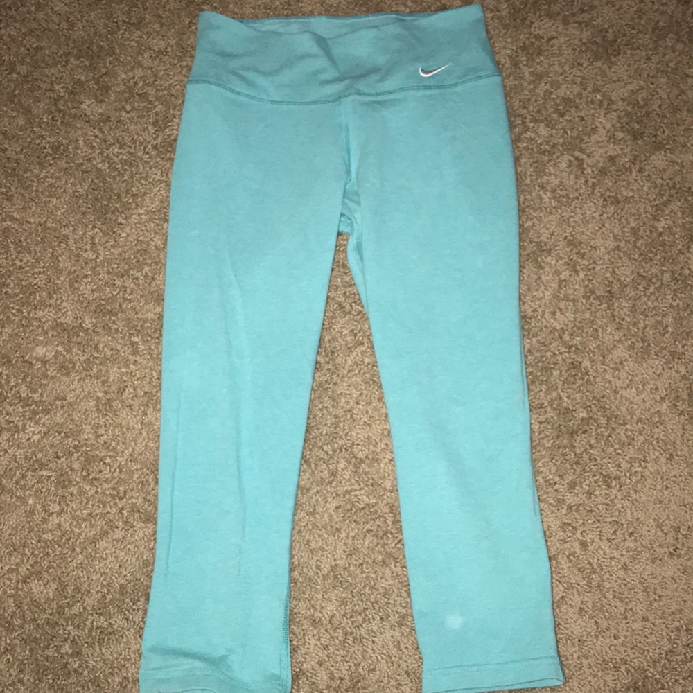 Nike Dri-fit crop leggings